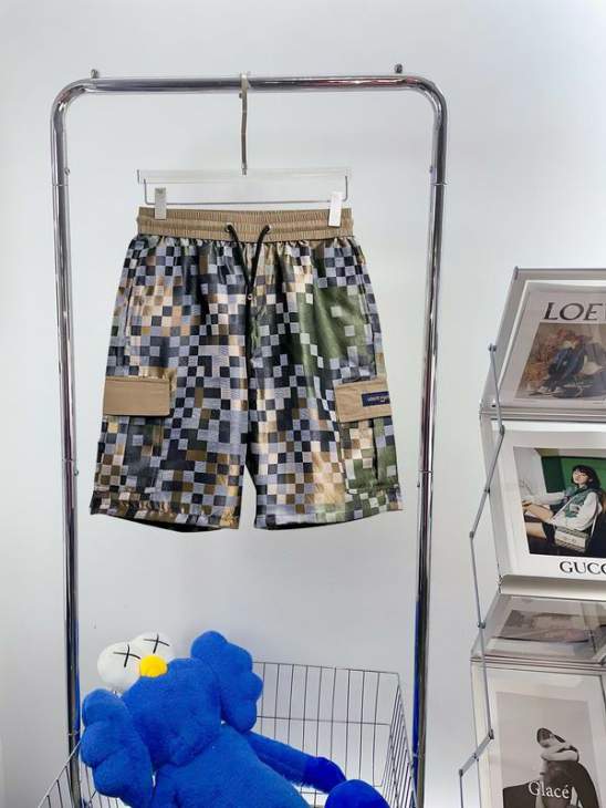 Picture of LV Short Pants _SKULVM-3XLxetr5018349
